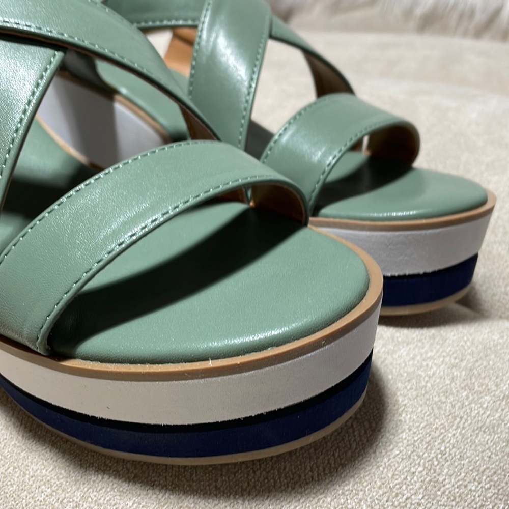 Kensie sage wedge flatform strappy open toe sandals green army NIB 8M 9.5M - Picture 3 of 14